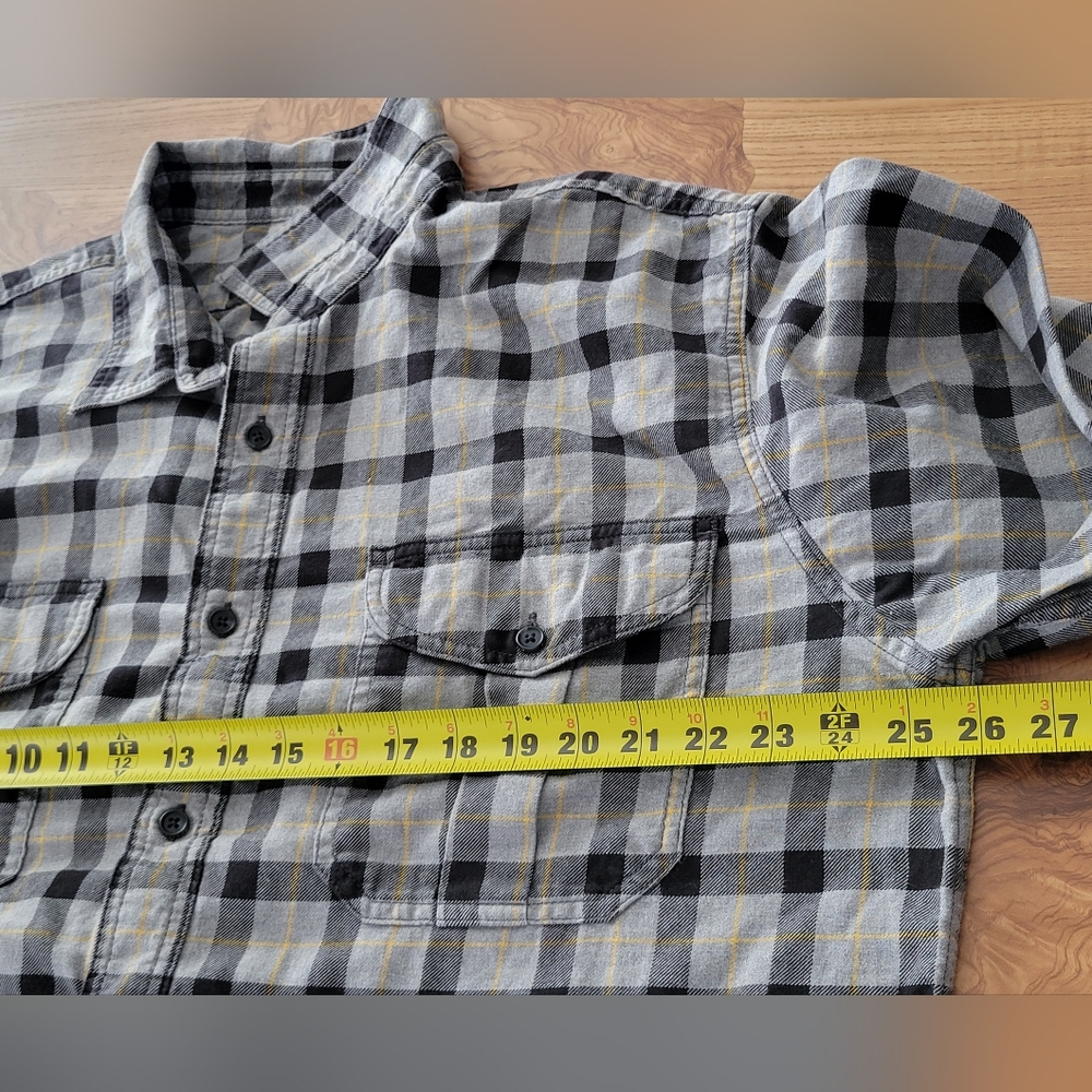 Filson Men's Plaid Shirt - Black and Gray - Picture 8 of 10